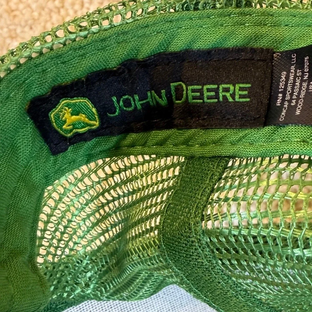 John Deere Green Mesh Trucker Hat Baseball Cap One Size Fits All Mens‎ - Picture 3 of 3